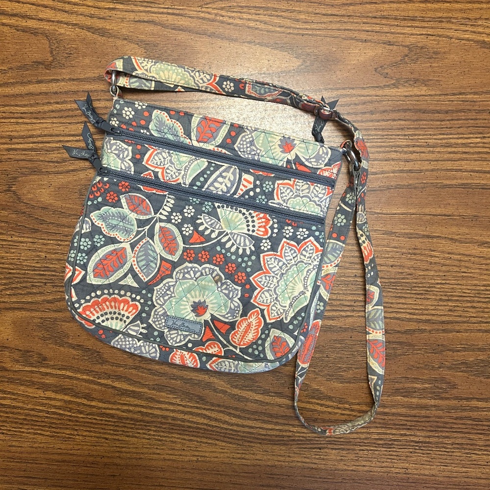 Vera Bradley over the shoulder cloth quilted bag